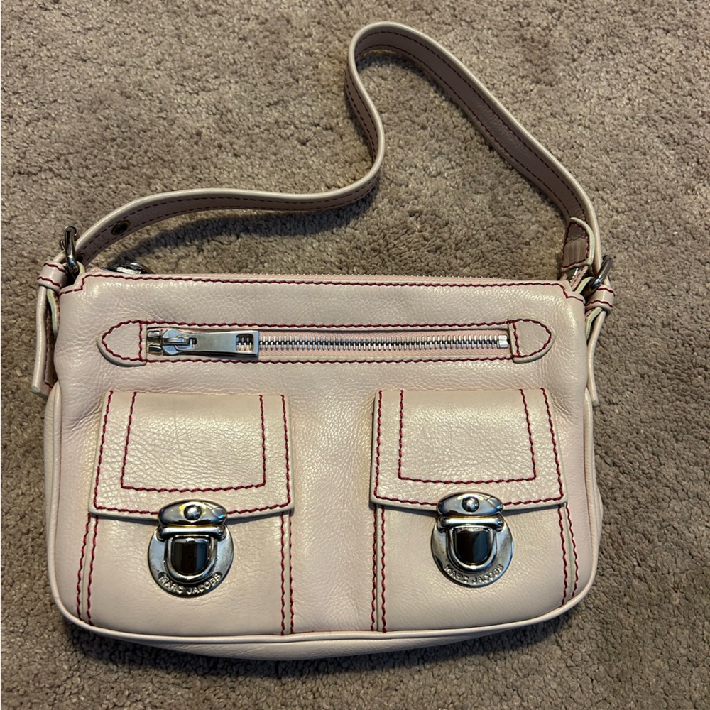 Marc Jacobs Pink Shoulder Bag ASO Rory Gilmore in Gilmore Girls - Picture 4 of 6